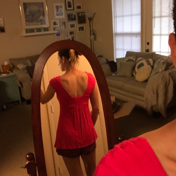 Express Upscale Casual Flowy Top - Picture 6 of 6